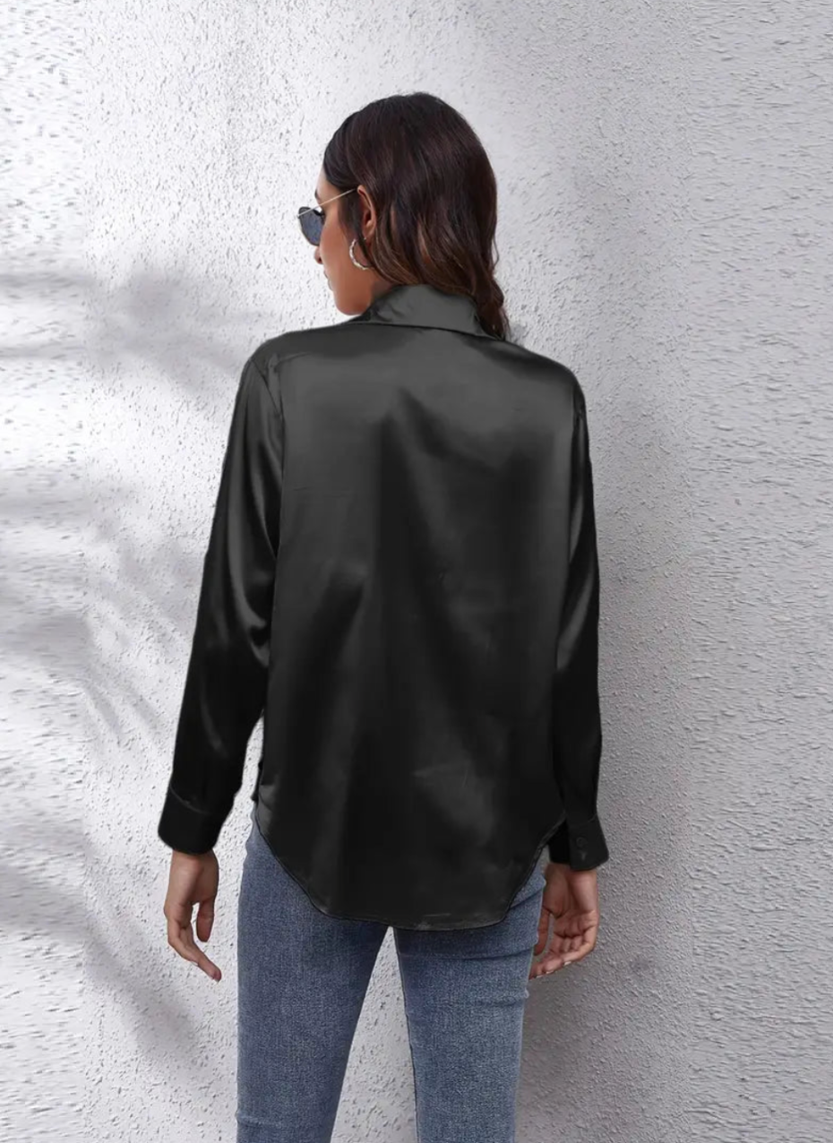 klassiekedamesblousezwartrug